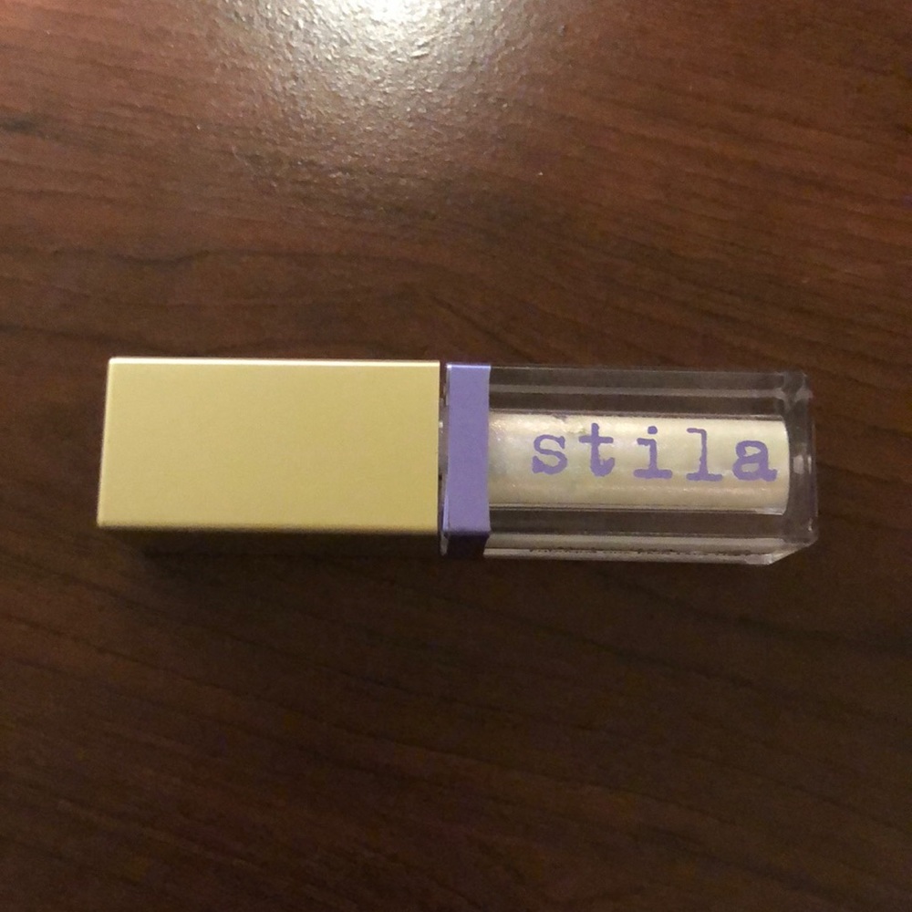 Stila liquid eyeshadow glitter